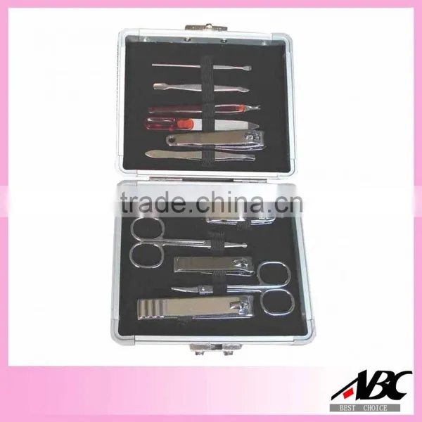 Elegant Aluminum Manicure Case Nail Set photo-3