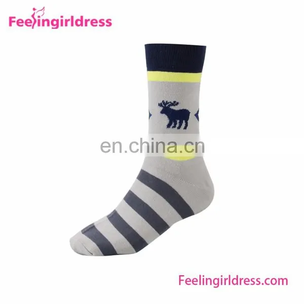 China Factory Custom Winter Christmas Deer Stripe Men Socks Cotton photo-4