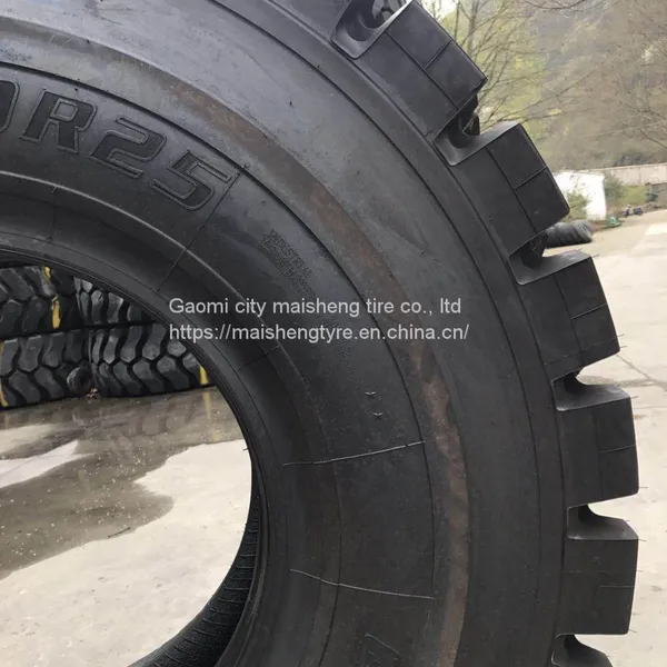 Goodyear Brand Oriented Smooth Pavement Tire 16.00-24 Construction Machinery Tire 1600-20 photo-3