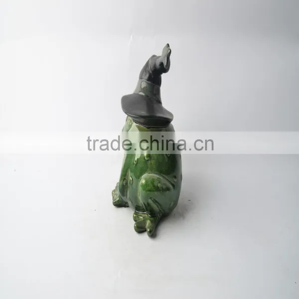Ceramic Frog With Wizard Hat photo-2