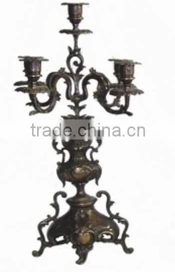 An Imitation Antique Gilt Brass "Victory Cup" Candle Holders JGLT-37