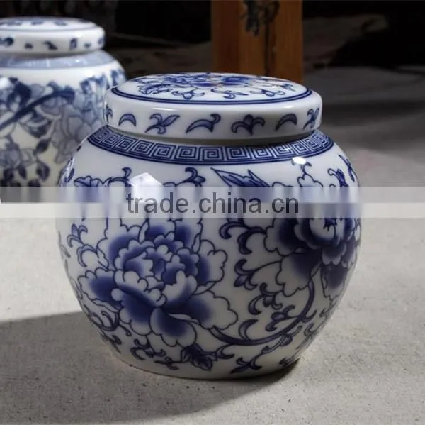 Chinese Traditional Blue and White Porcelain Cheap Urn photo-2