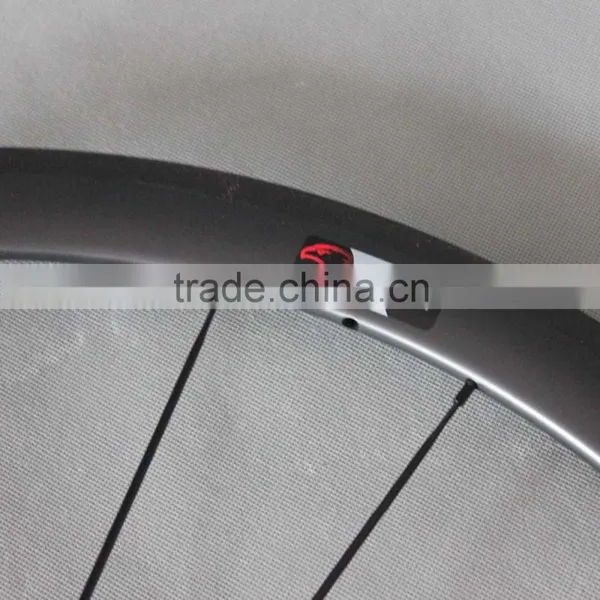 21mm Width U Shape 38mm Carbon Tubular Wheels 700c Road Bike Carbon Wheelset 38T With Titanium Quick Relese and Brake Pads photo-2