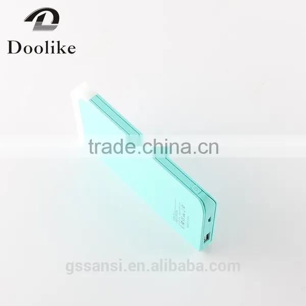 2016 Newest 6000mah Led Torch Light Outdoor Pocket Power Bank photo-5