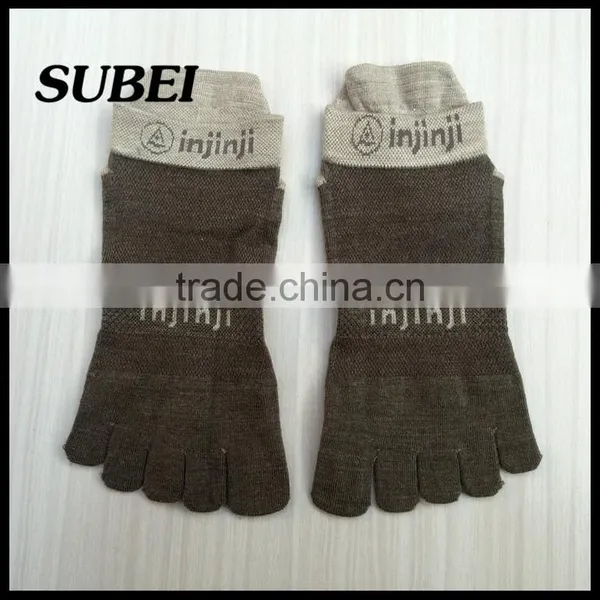 High Quality Designer Design Ankle High Arch Support Injinji Toe Sport Sock photo-2