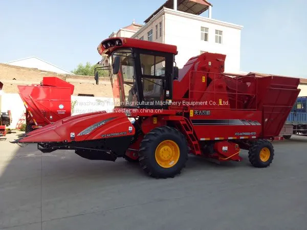 TR9988-3700 Self-propelled Corn Picker photo-3