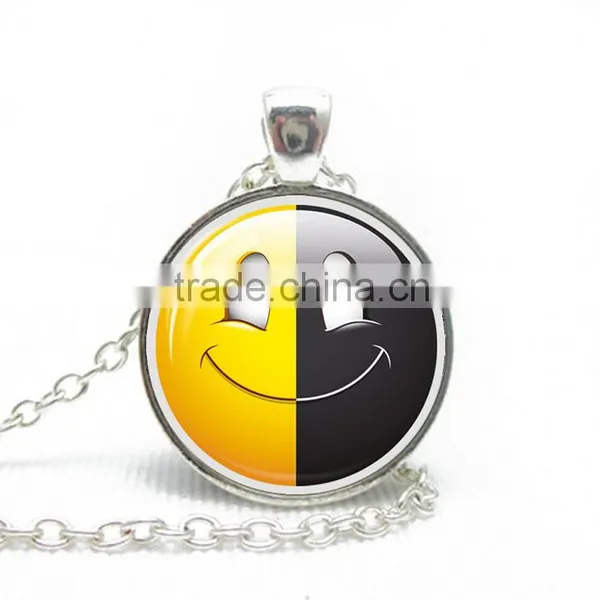 2016 New Emoji Silver Chain Pendant Emoji Sunglasses Necklace For Sale photo-2
