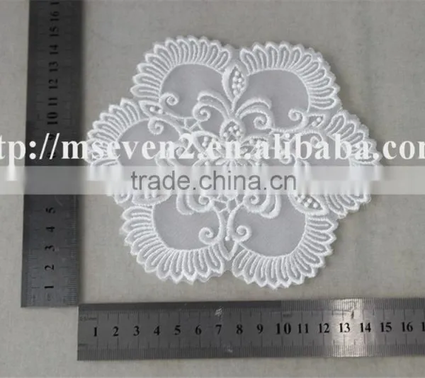 Wholesale White Color Flower Appliques Embroidery Patch for Ladies Dress photo-6