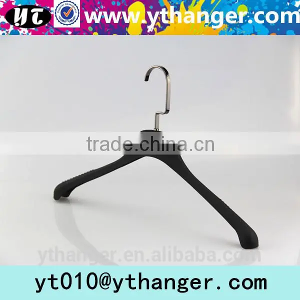 YY0391 Thin Rubber Paint Shirt Hanger Black Rubber Coated Clothes Hanger photo-2