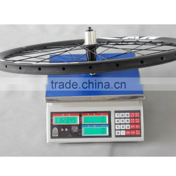China Carbon Bike Wheels Clincher Carbon Wheels 28mm Depth Carbon Wheels 28C-26ER photo-6