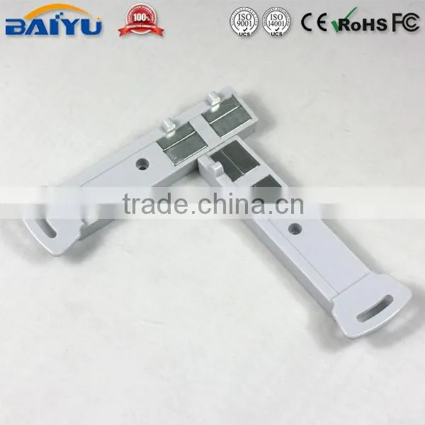Key for hook/hook lock supplier
