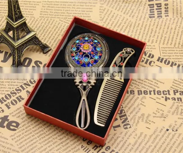 Retro Rhinestone Ladies Makeup Compact Pock Hand Held Mirror Hair Comb Set photo-6