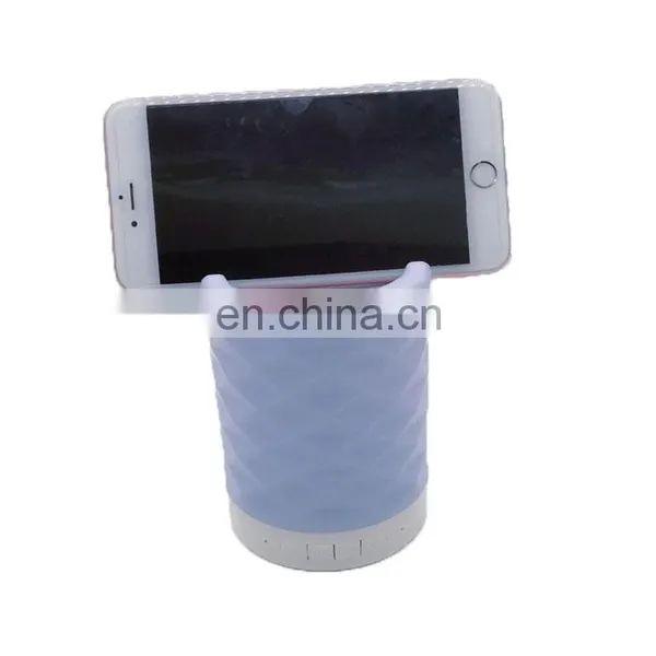 Wholesale Wireless Bluetooth Speaker Night Light Colorful Atmosphere Bluetooth Speaker Lamp photo-7