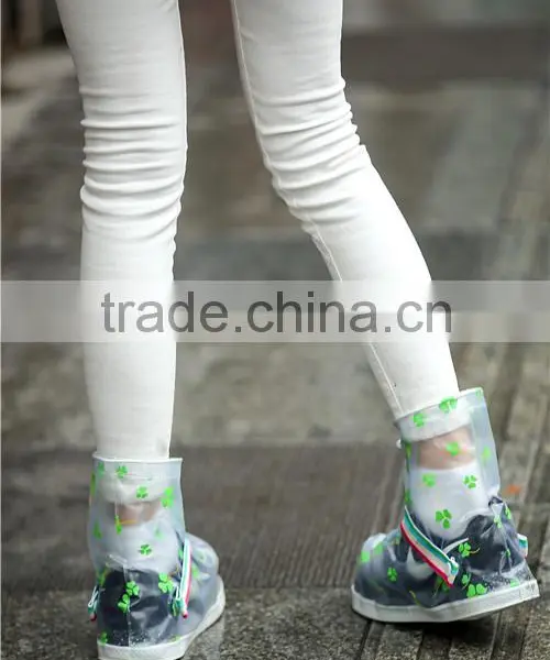 2015 New Style Fashion Cutomized Lady Outdoor PVC Running Shoe Covers photo-2