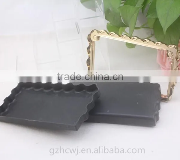Wave Shape Metal Purse Frame With Black Plastic Box photo-3