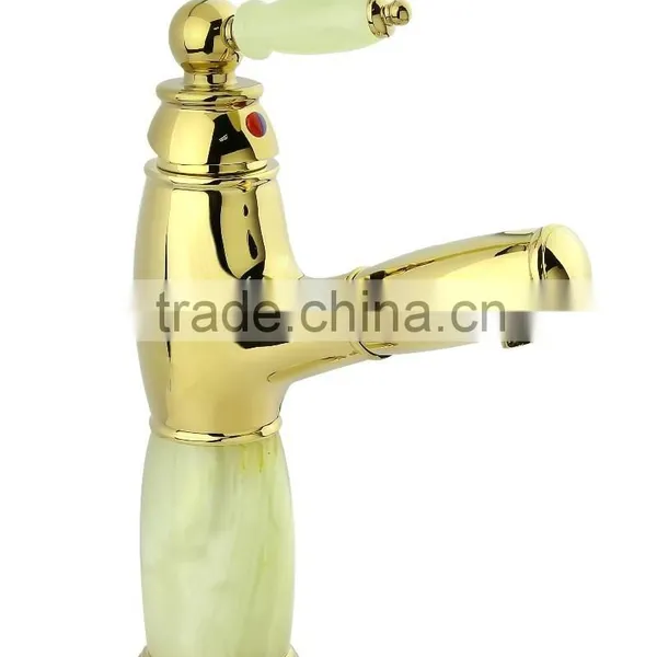 Royal Retractable UPC Antique Brass Kitchen Faucet