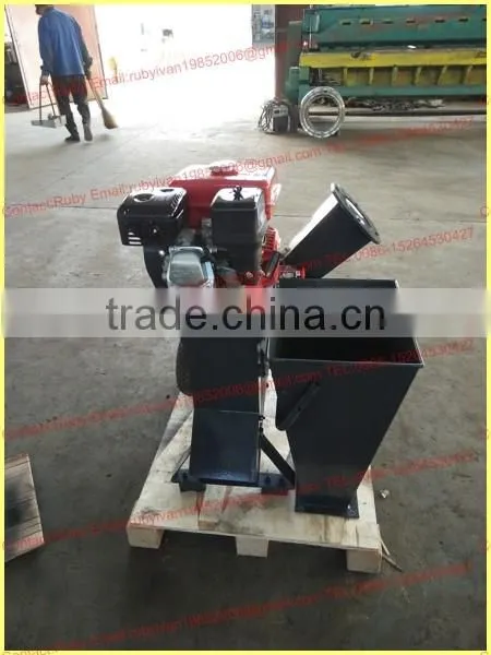 CF198 7.5hp Gasoline Engine Tree Branches Hammer Mill , Hay Hammer Mill, Firewood Hammer Mill photo-4