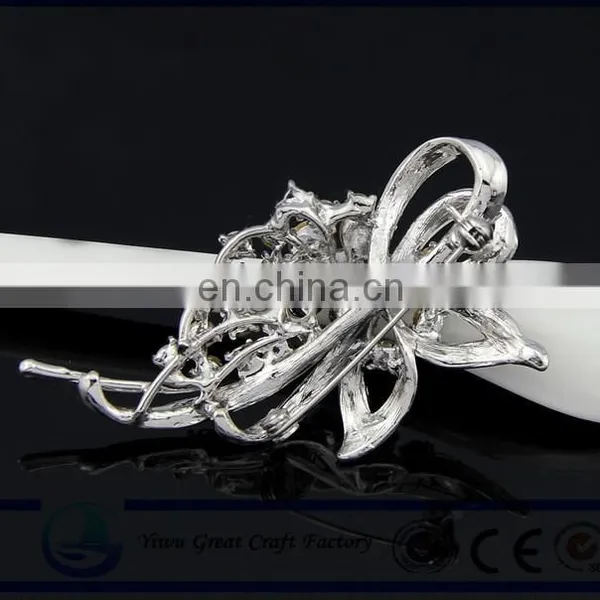 Fashion Appearance of Silver Plated Rhinestone Clear Crystal Bow the Bride Bouquet That Artificial Diamond and Pearl Brooches photo-2