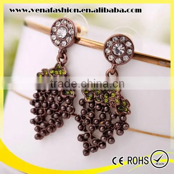 Wholesale Designer Jewelry Leaf Traditional Cheap Pearl Earrings photo-4