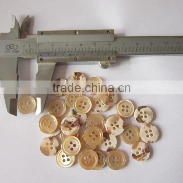 4 Holes Natural Brown Trochus Shell Buttons With Rim photo-2