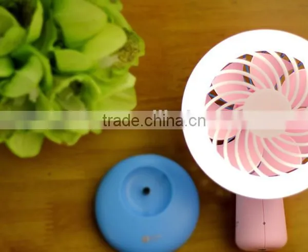 Pocket LED Light Fan Personal Table Light Fan With Built-in Battery photo-5