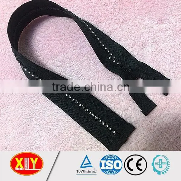 High Quality Custom Pull Plastic Diamond Zipper , Rhinestone Zipper photo-5