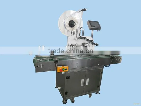 Automatic Round Face Cream Bottles Labeling Machine photo-3