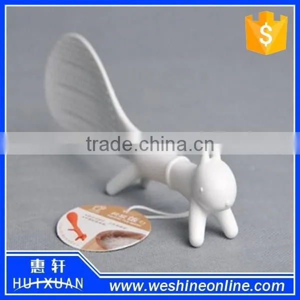 Food Grade Cute Squirrel Shape Non Stick Plastic Rice Spoon / Kitchen Standup Rice Scoops
