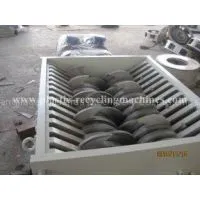 Thick Plastic and Rubber Pipe, Barrel, Die Head Crushing Double Shaft Shredder