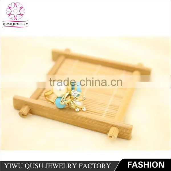 2015 New Products Gpld Plated Ring With Two Pcs Imitation Pearls and Two Sapphire Plastic Beads photo-3
