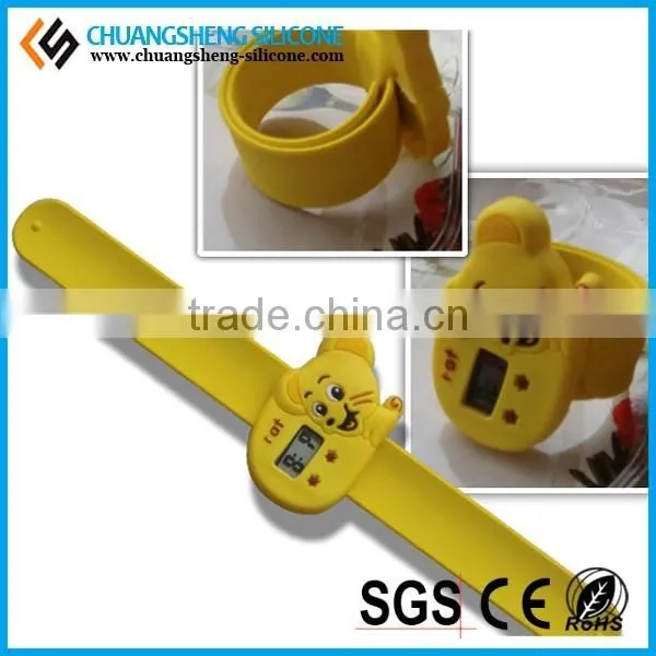 Carton Figure Magnetic Wristband, Silicone Kids Bracelet, Kids Favourite Wristwatch photo-6
