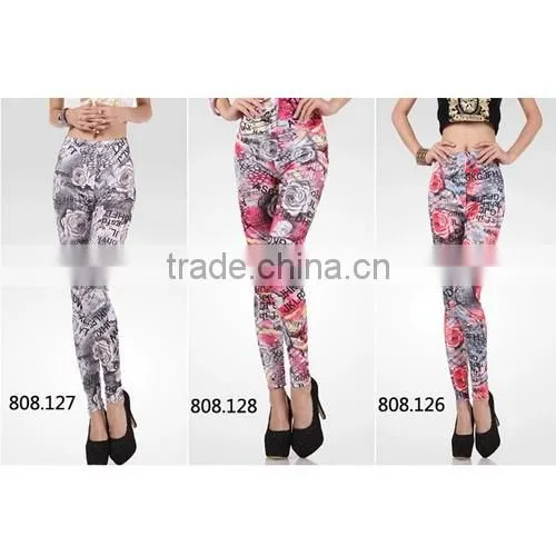 Milk Silk Christmas Leggings, Yoga Leggings, Pattern Leggings, Milk Silk Leggings at Stock photo-4