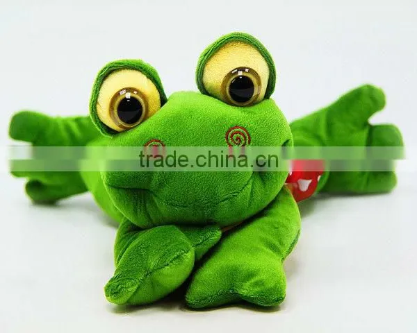 Fashional Popular Lovely Green Plush Frog Animal Toy With Heart Pillow for Valentine Festival photo-3