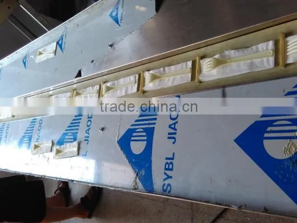 Napkin and Disaposable Cutlery Packing Machine DCTWB-250X photo-2