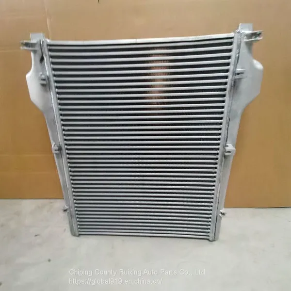 High Performance Construction Machinery Parts 97046 /504015564 New Excavator Hydraulic Oil Cooler Radiator Water Tank photo-4
