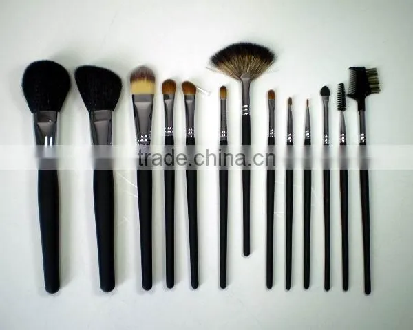 Superior Professional Soft Cosmetic Makeup Brush Set ,Pouch Bag Case
