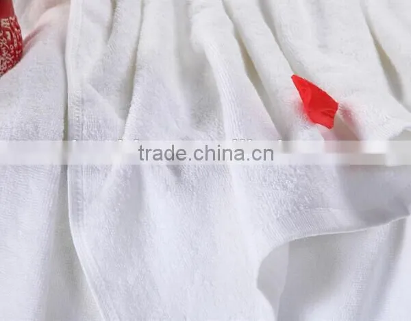 100% Cotton 32s 500gsm Thick White Towels Jacquard Hotel Towel Sets photo-3