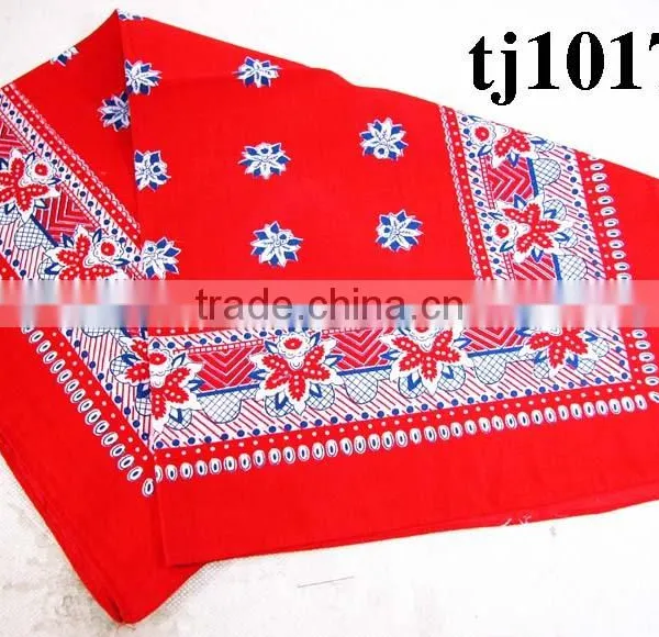 Stylish Multifunctional Red Lattice Bandana as Neckerchief, Headwear, Etc. photo-4