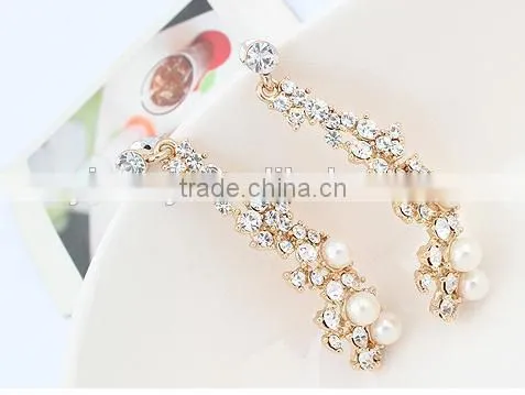 New Fashion Imitation Pearl Rhinestone Lady Sut Earring photo-3