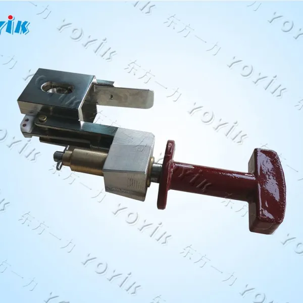 Carbon brush holder for steam turbine generator DS22.04\70\160\4 for GMR Turbine generator parts