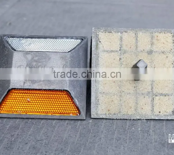 Cast Aluminum Reflective Spike of Roadway Safety Facility