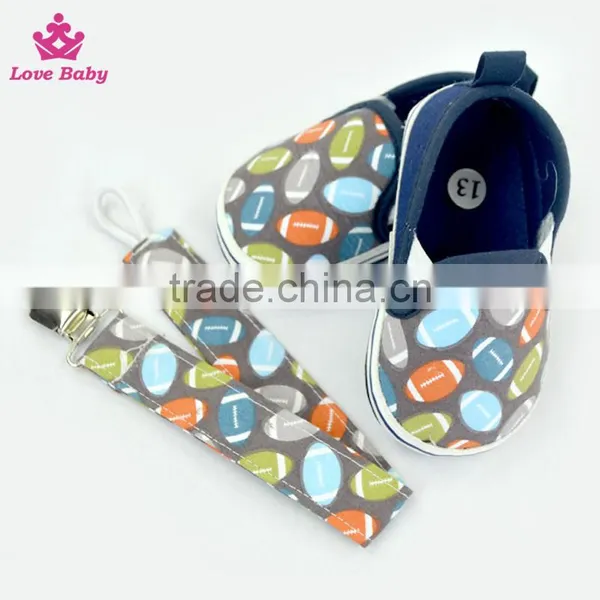 Cute Rugby Pattern Newborn Brown Color Crib Shoes Baby Shoes Matching Pacifier Clip photo-4