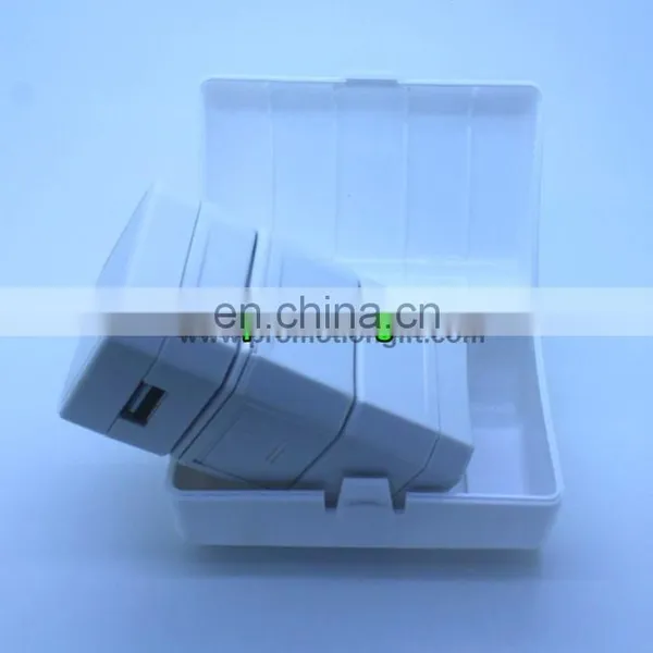 Universal Travel Adaptor photo-6