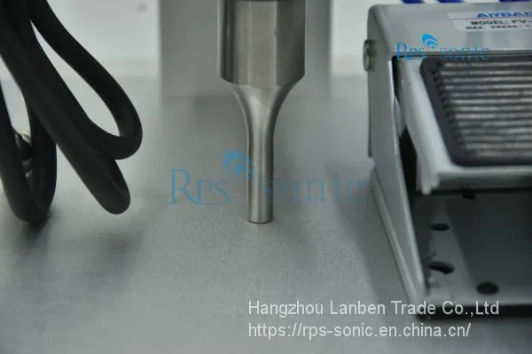 35Khz 800W Ultrasonic Spot Welder With Foot Pump for Mask Earloop Weldig photo-5