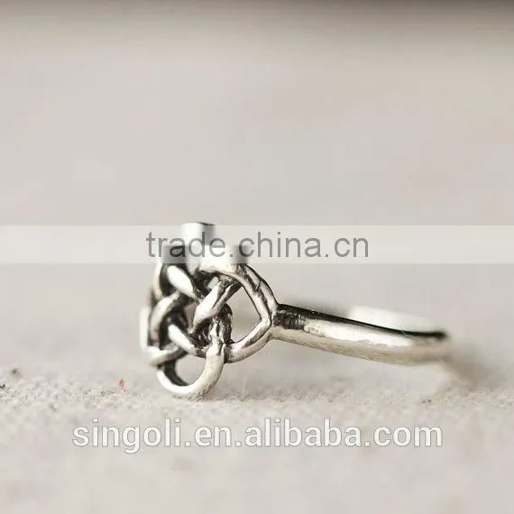 Antique Silver Casual Celtic Knot Ring photo-2