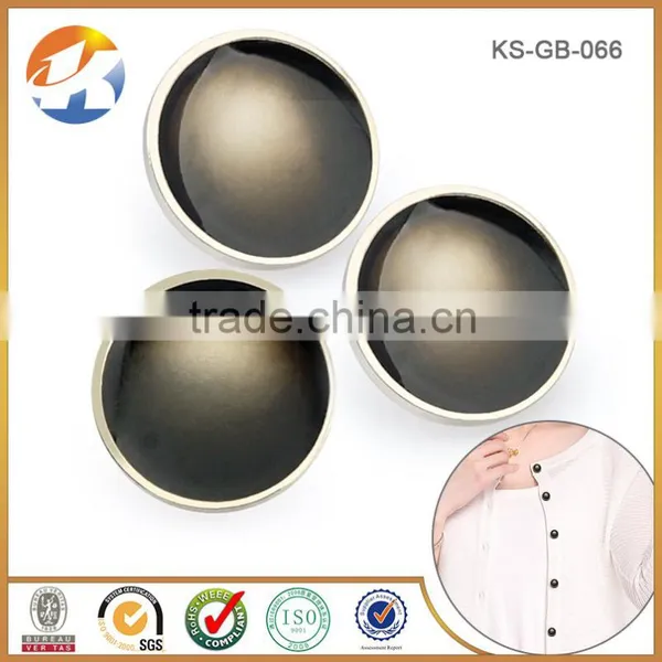 Colored Matte Black Shirt Custom Buttons photo-3