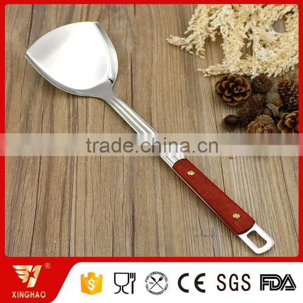Fashional Hanging Kitchen Utensil With Wooden Handle