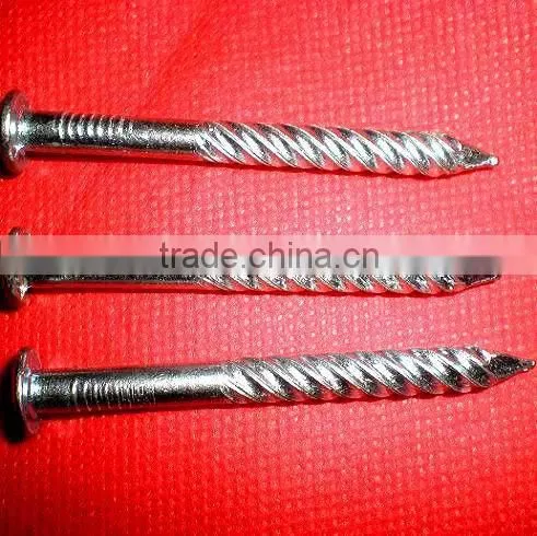 Cameroon Market Twisted Nails