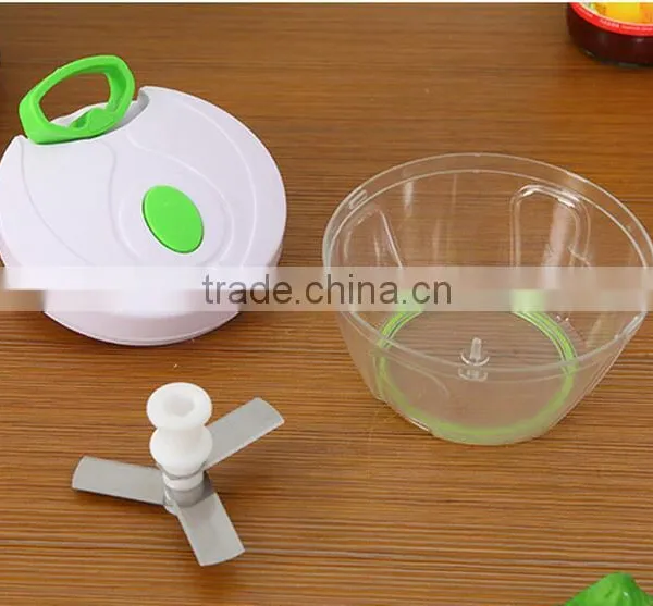 High Quality Mini Twist Chopper Multifunctional Hand Vegetable and Fruit Speedy Chopper photo-3
