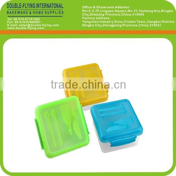 Plastic Square Lunch Box With Assembled Spoon and Fork, Food Container Set.